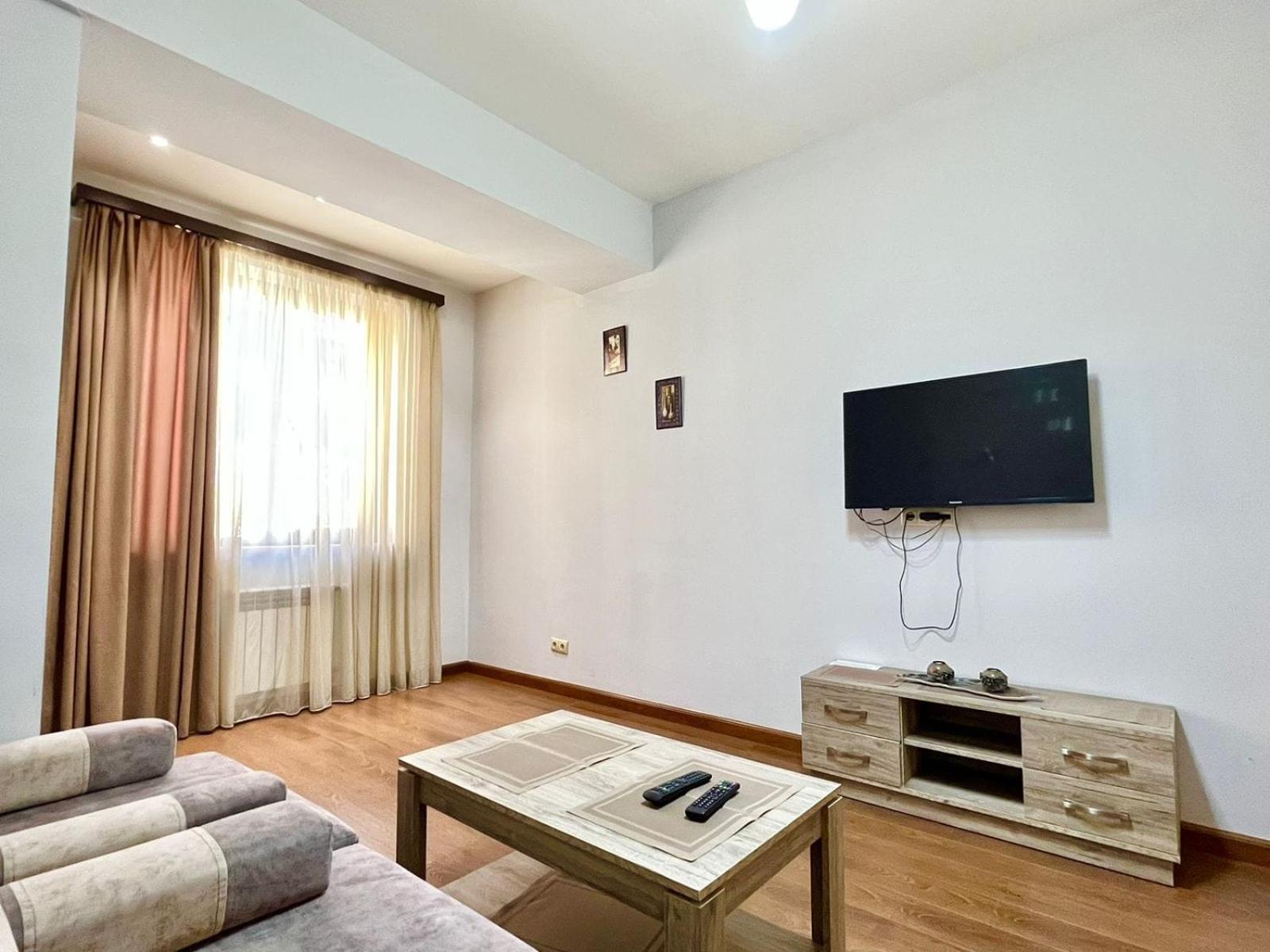 Ns Apartments In Yerevan City Centre Eksteriør bilde