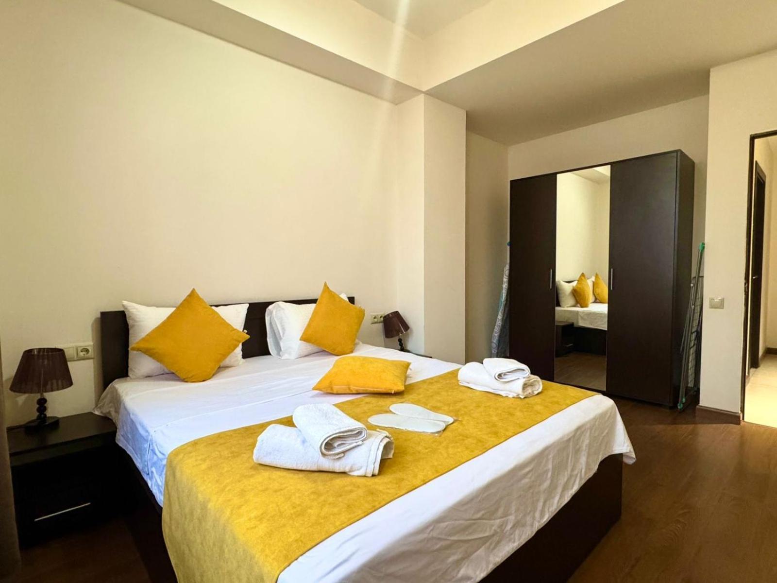 Ns Apartments In Yerevan City Centre Eksteriør bilde